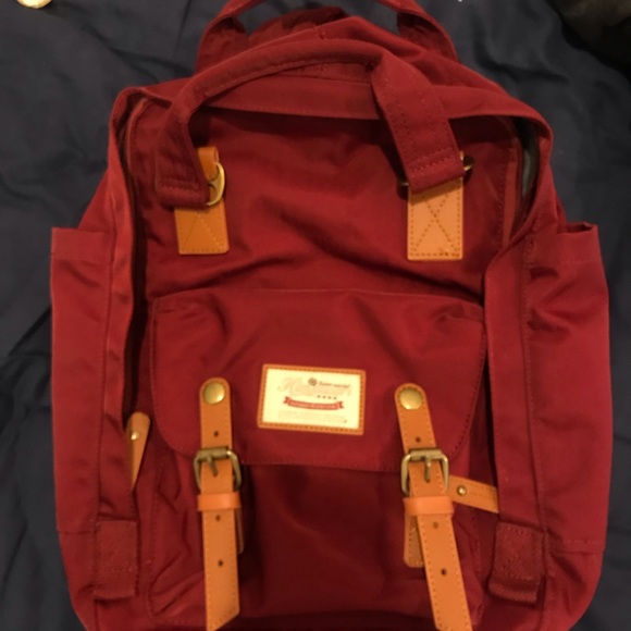 red backpack - Picture 3 of 7